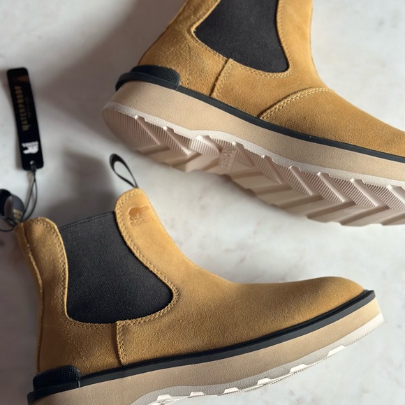 NEW Sorel Hi-Line Chelsea Boot - Picture 12 of 12